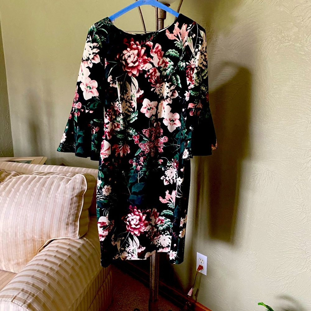 Calvin Klein floral dress - size 10P